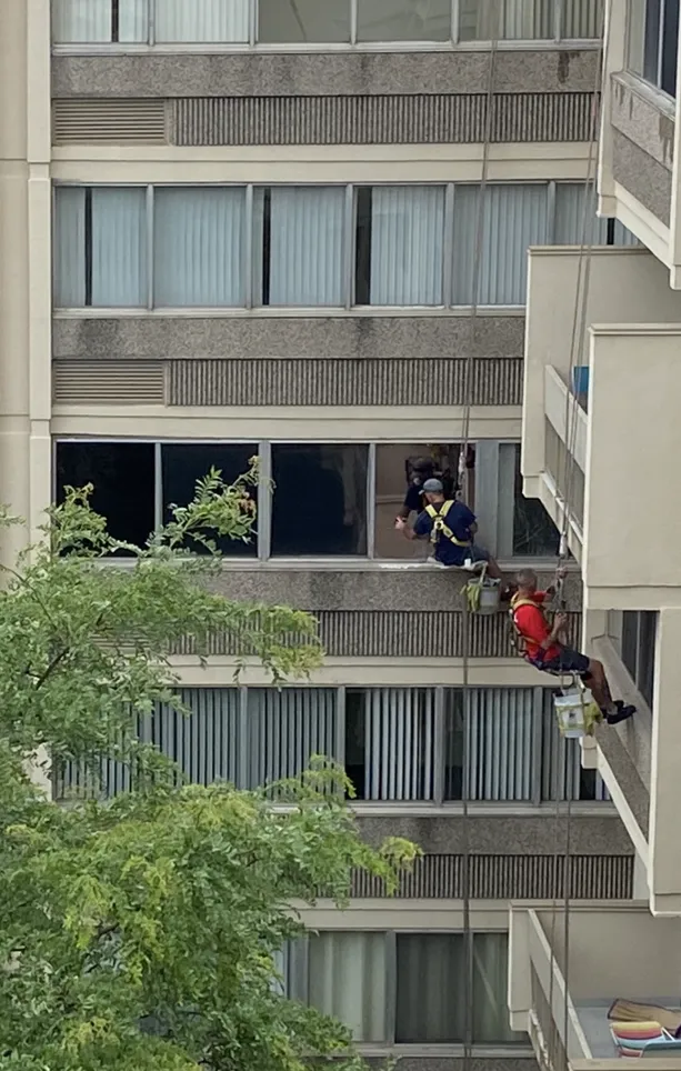 Residential-Window-Cleaning 02